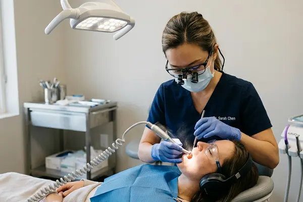 Quiet dentist vibrating drills